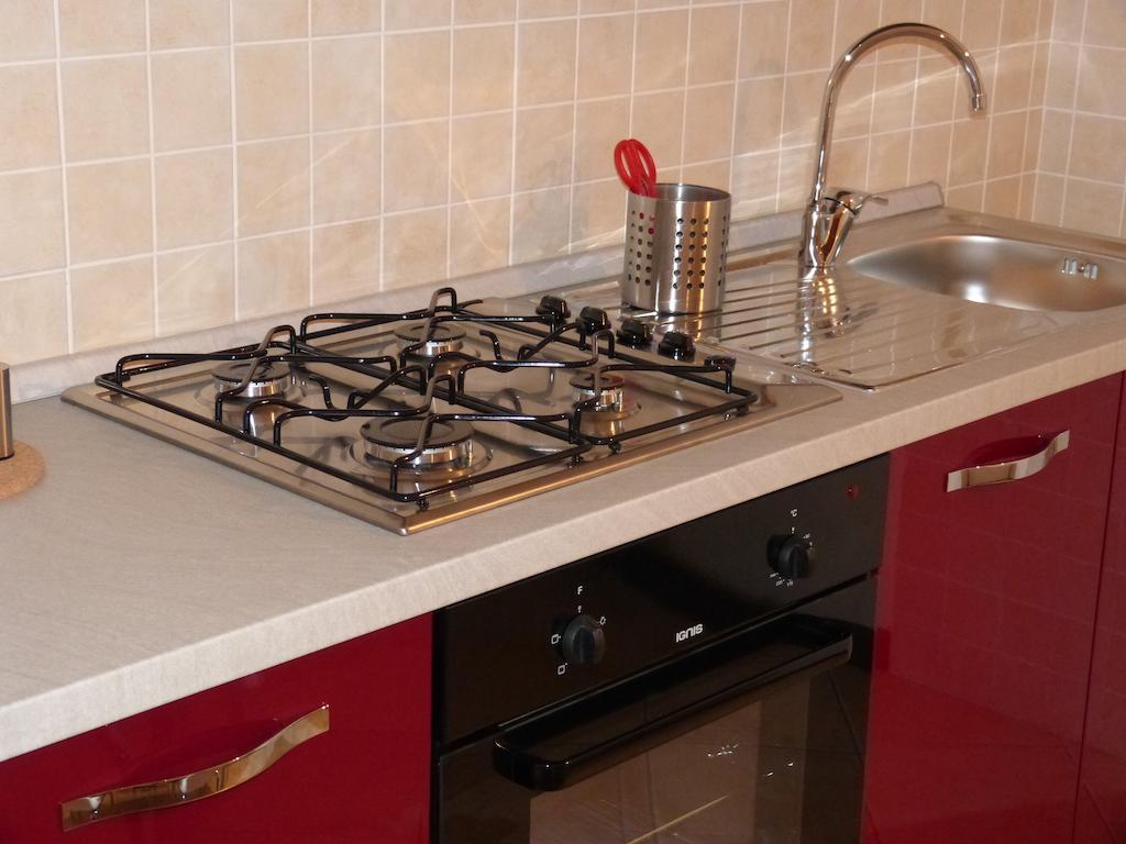 דירות בולוניה Residenza Ugo Bassi חדר תמונה
